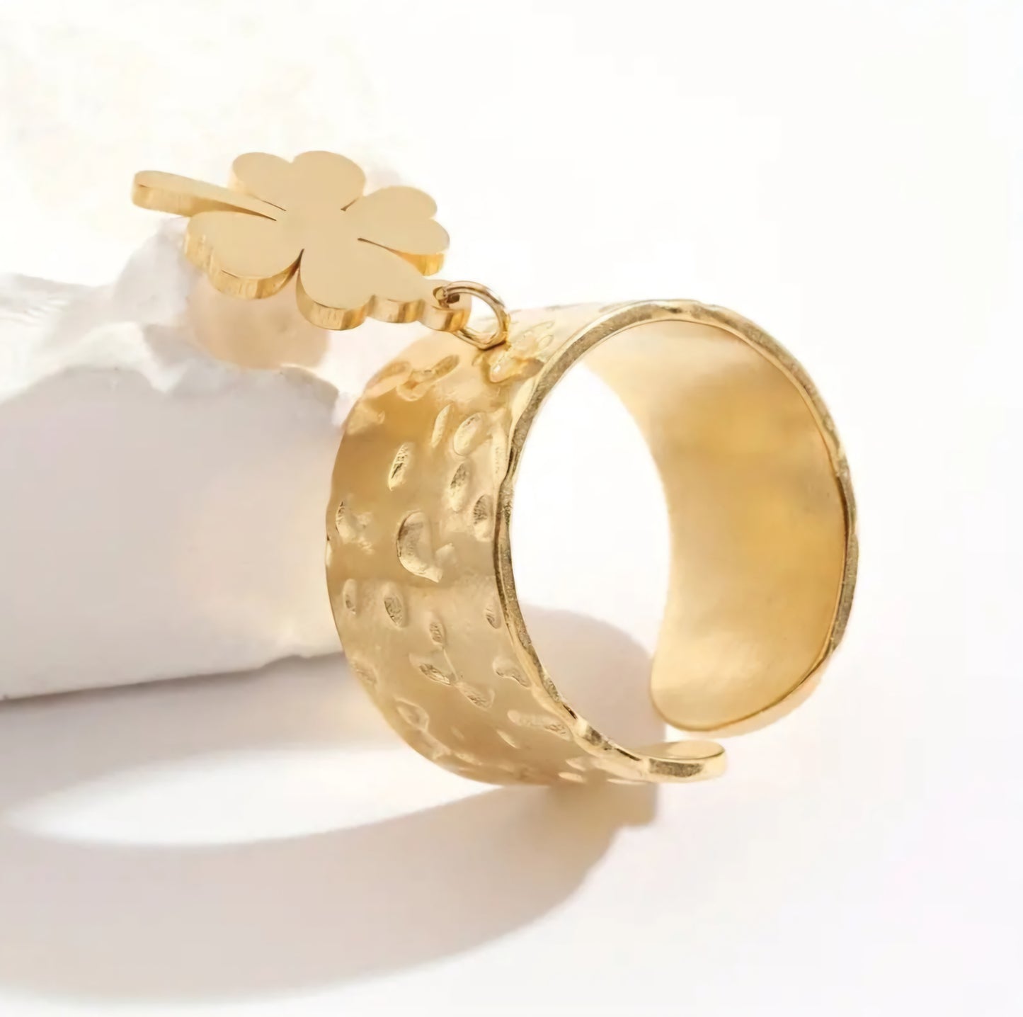 Bague breloque dorée VANINA