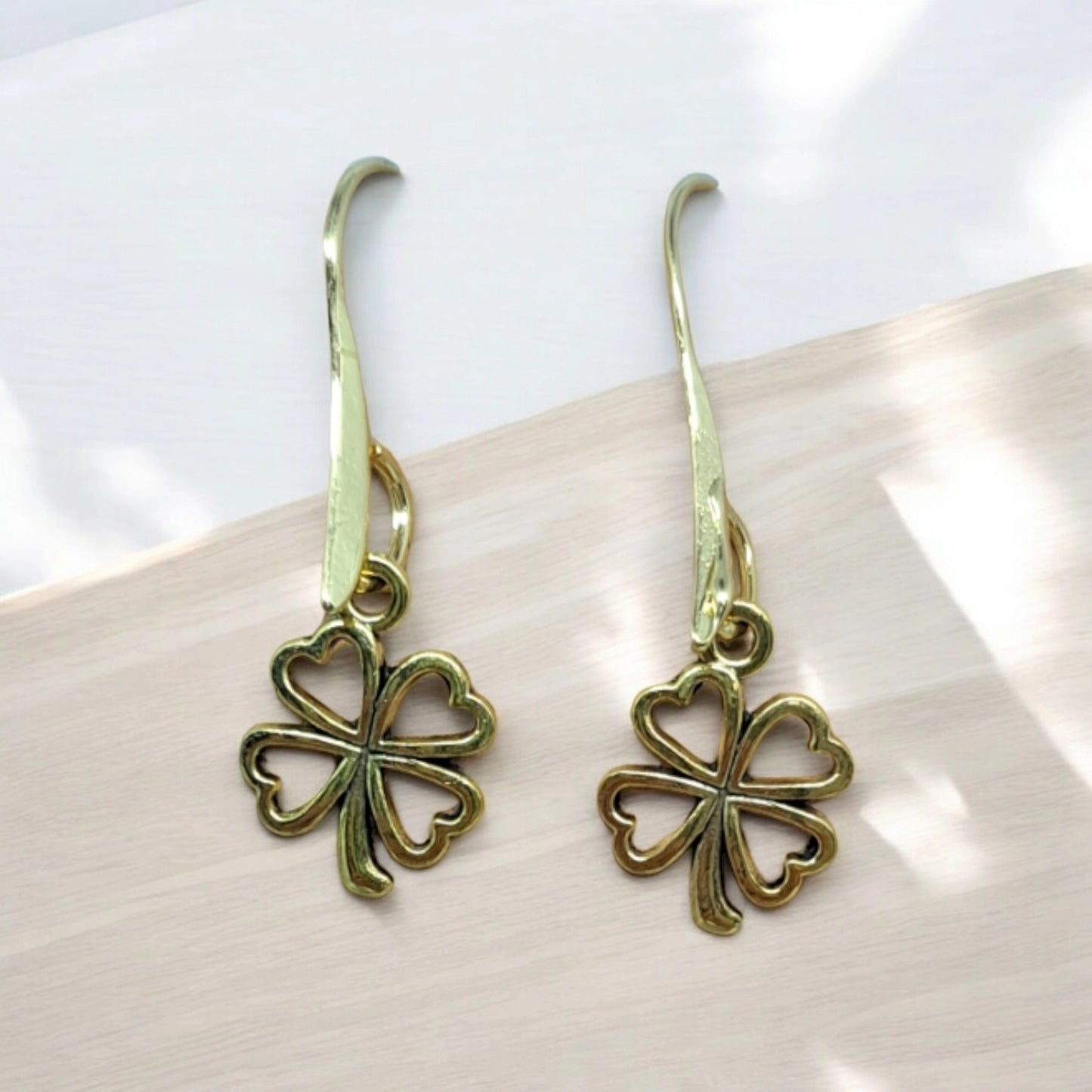 BOUCLES D'OREILLES TRÈFLES À QUATRE FEUILLES SOPHIE