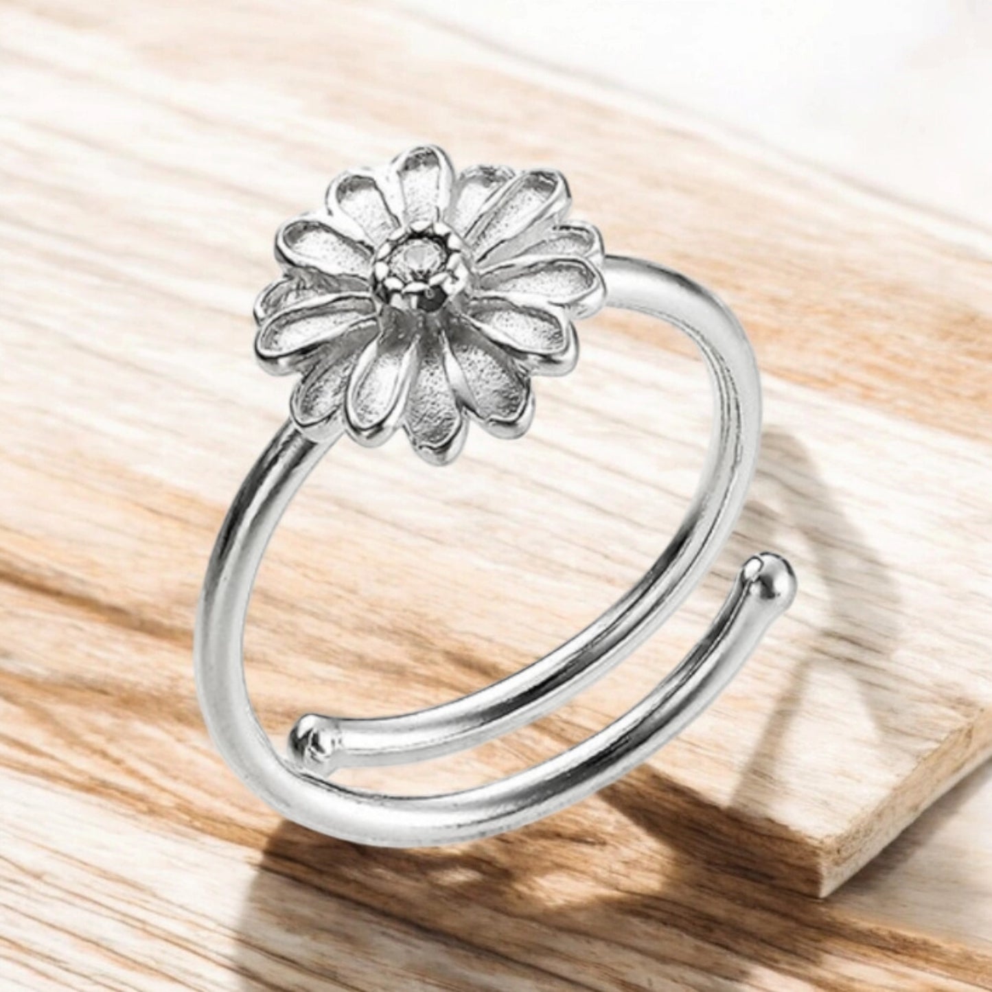 BAGUE EN ARGENT MARGUERITE