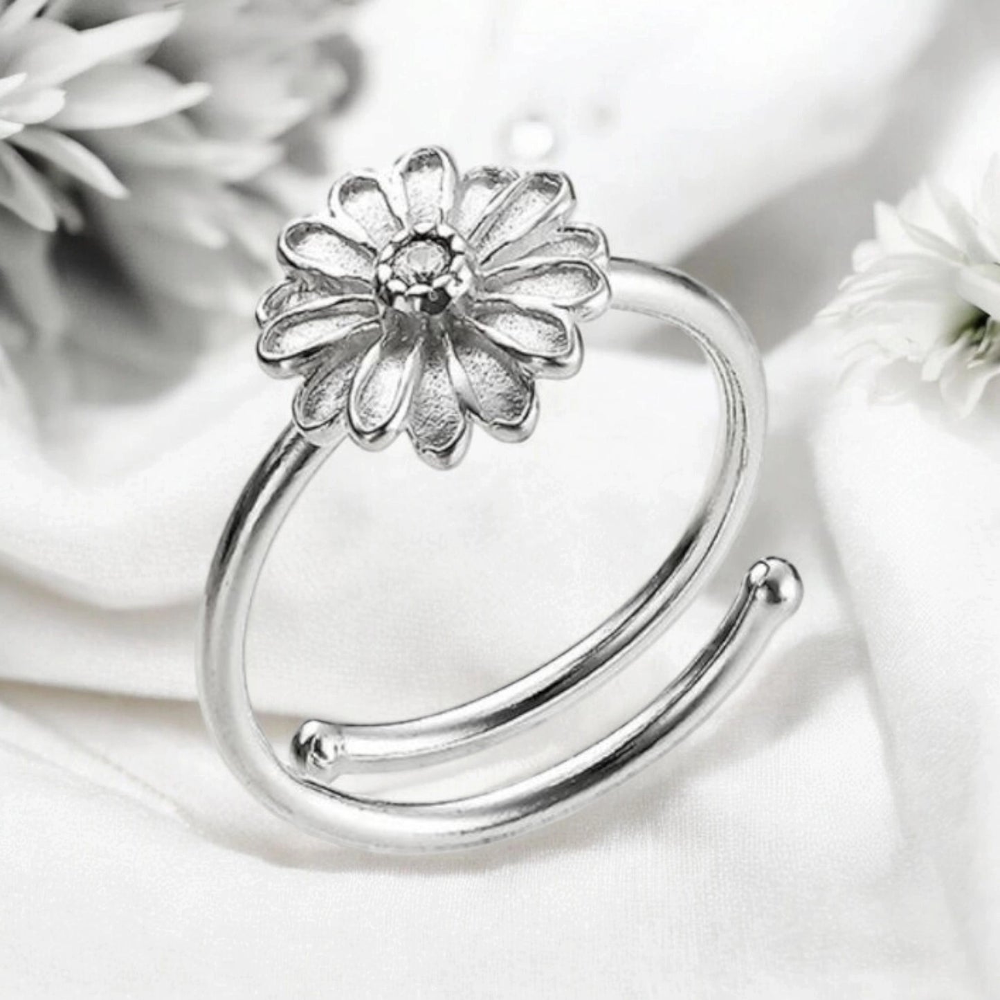 BAGUE EN ARGENT MARGUERITE