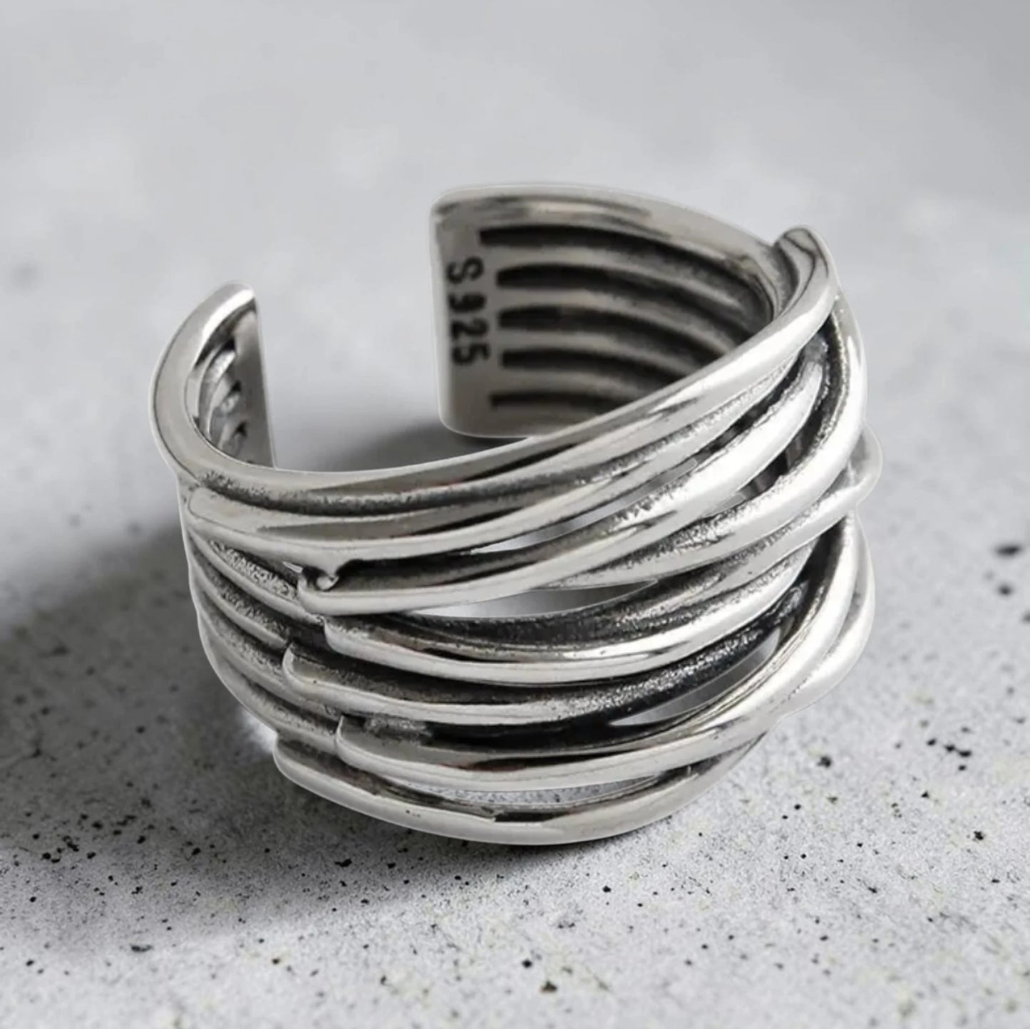 Bague anneaux entrelacés