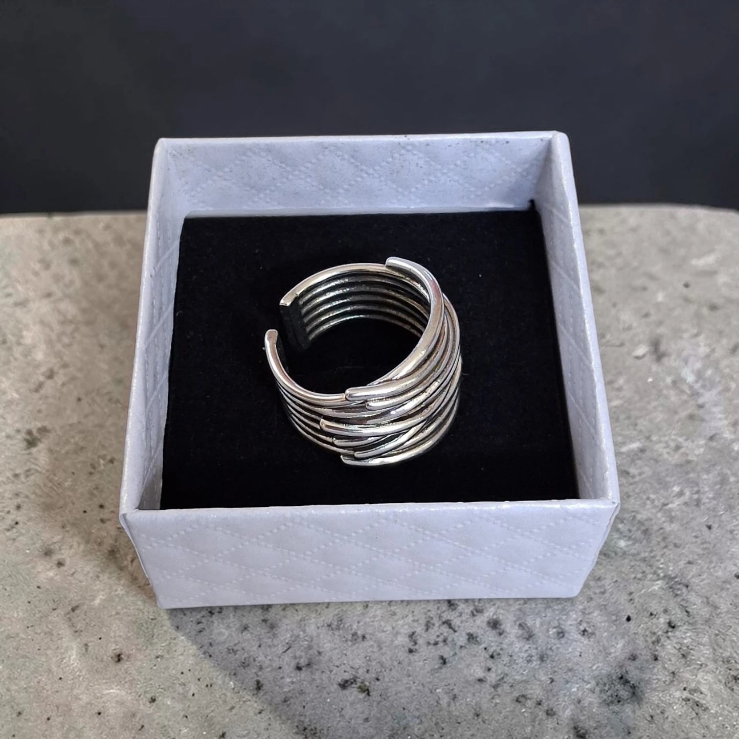 Bague anneaux entrelacés