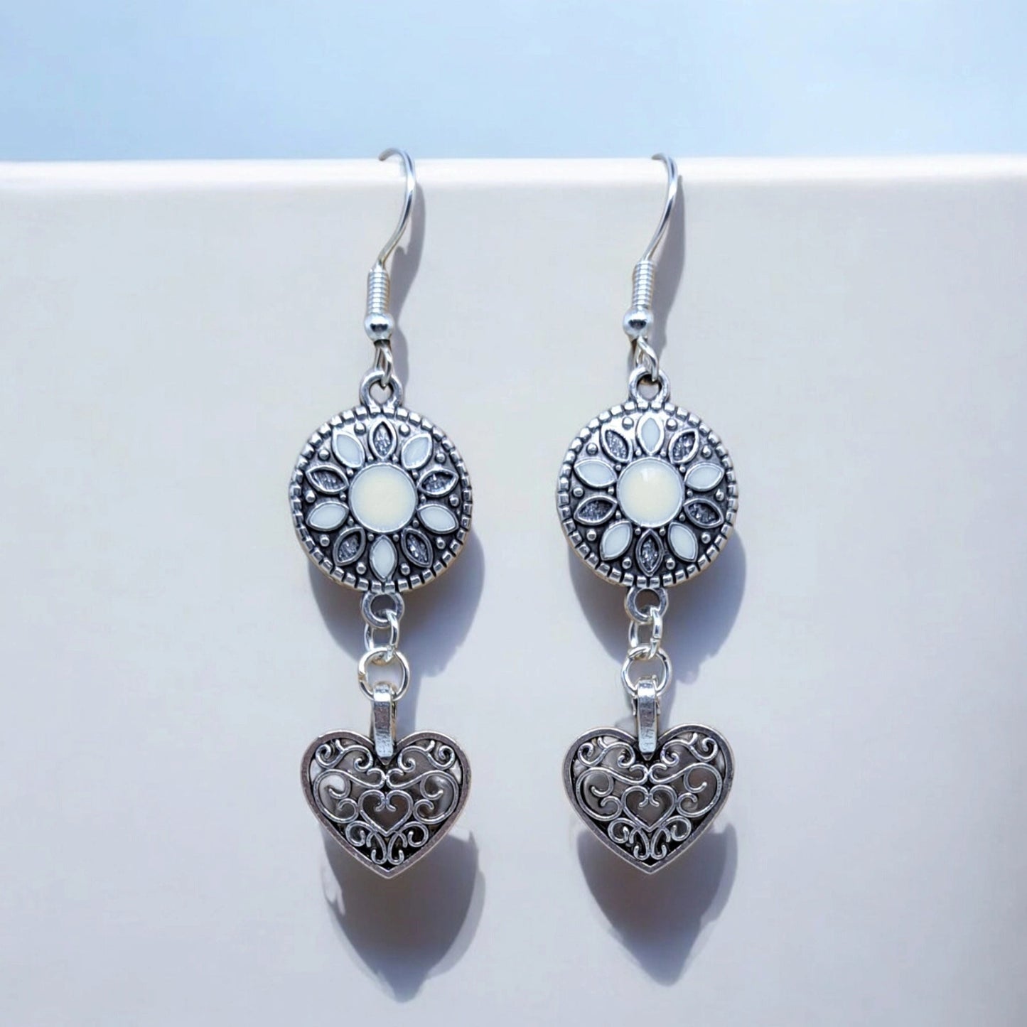 BOUCLES D'OREILLES FLEURS ET CŒUR SUZY